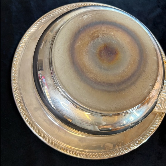 Silver Lidded Pan with Wooden Handle - Picture 8 of 12